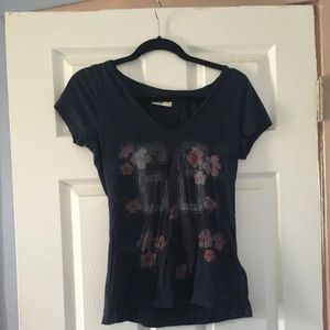 Hollister t shirt *make offer*